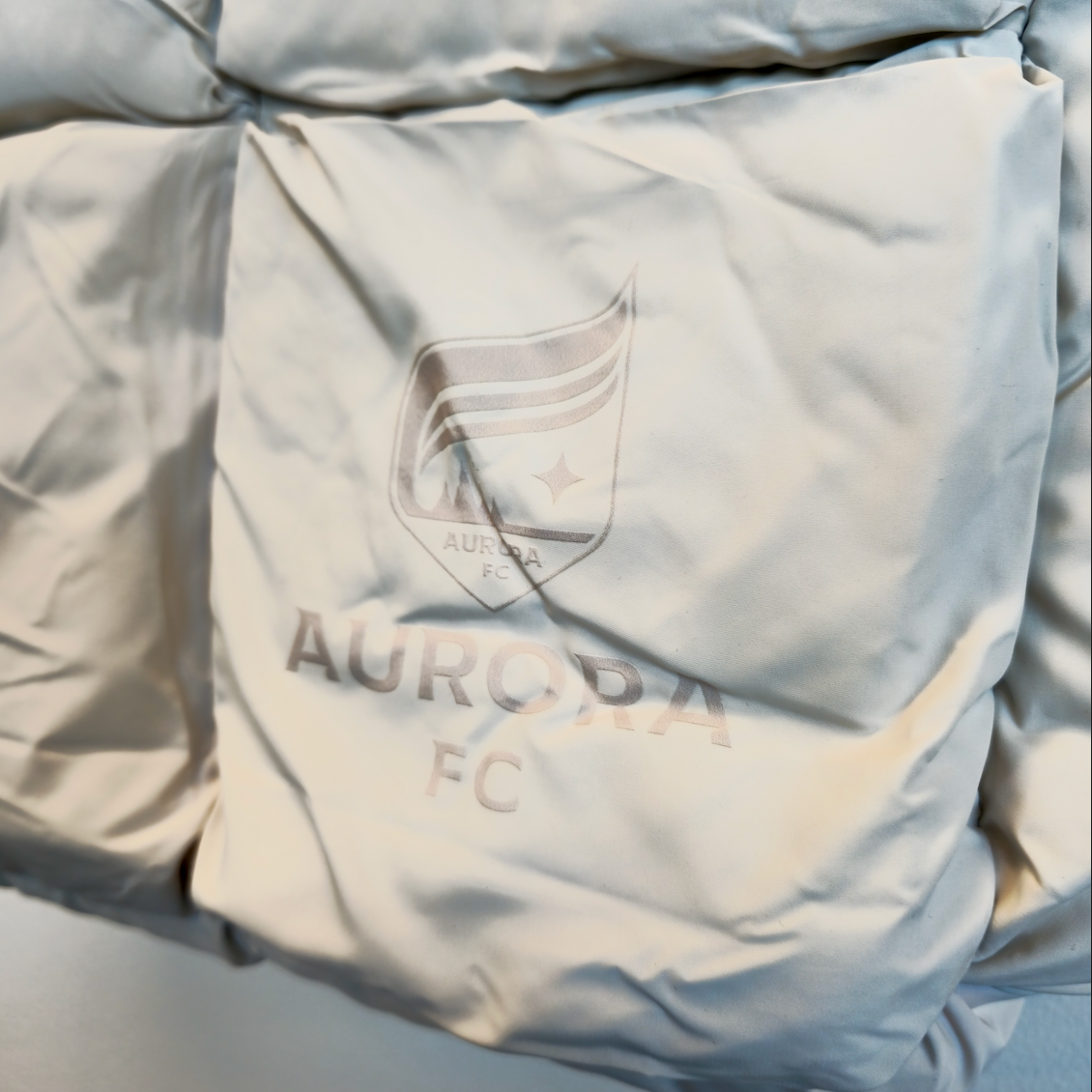 Aurora Puff Tote Sand