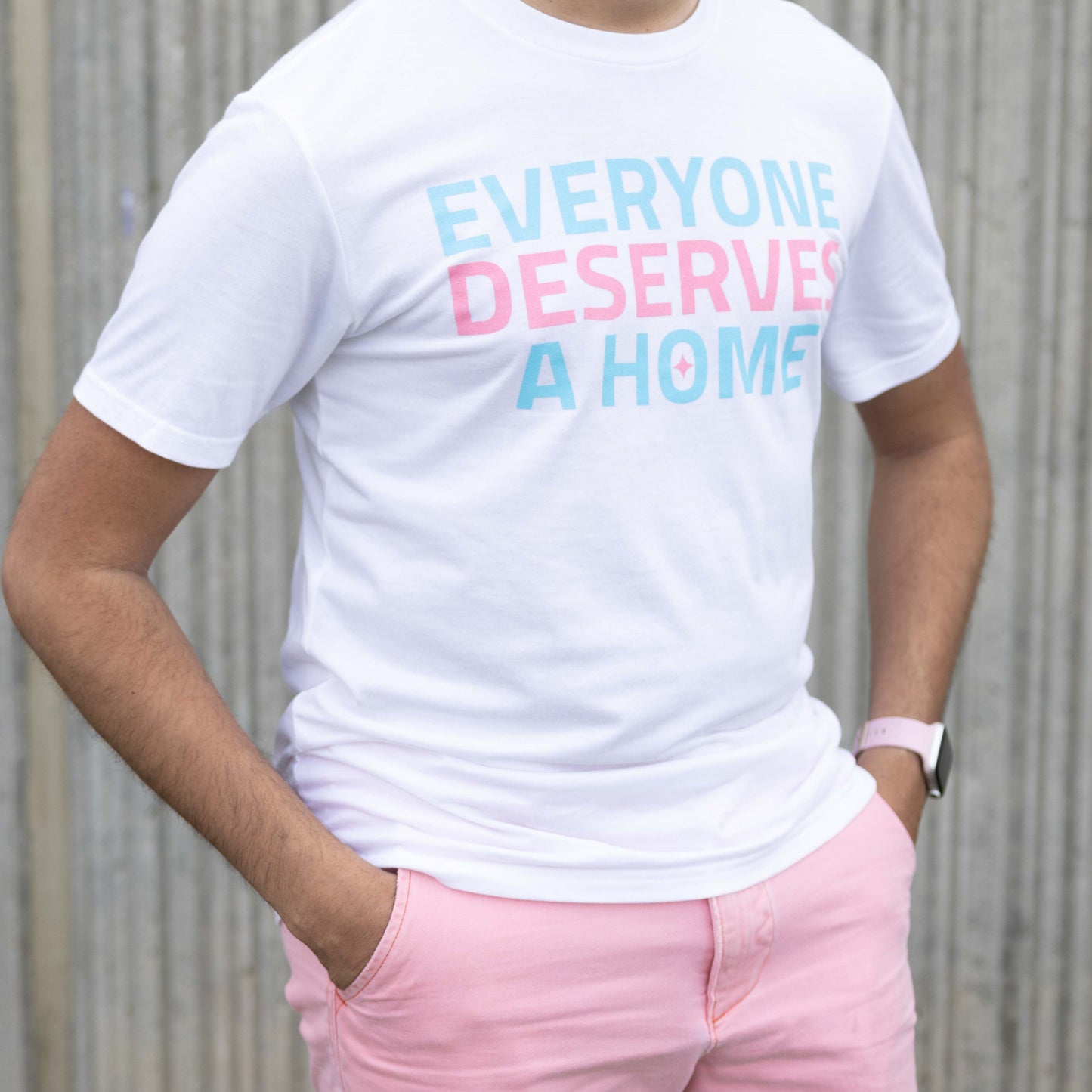 PRIDE T-shirt 2023 - Everyone Deserves a Home